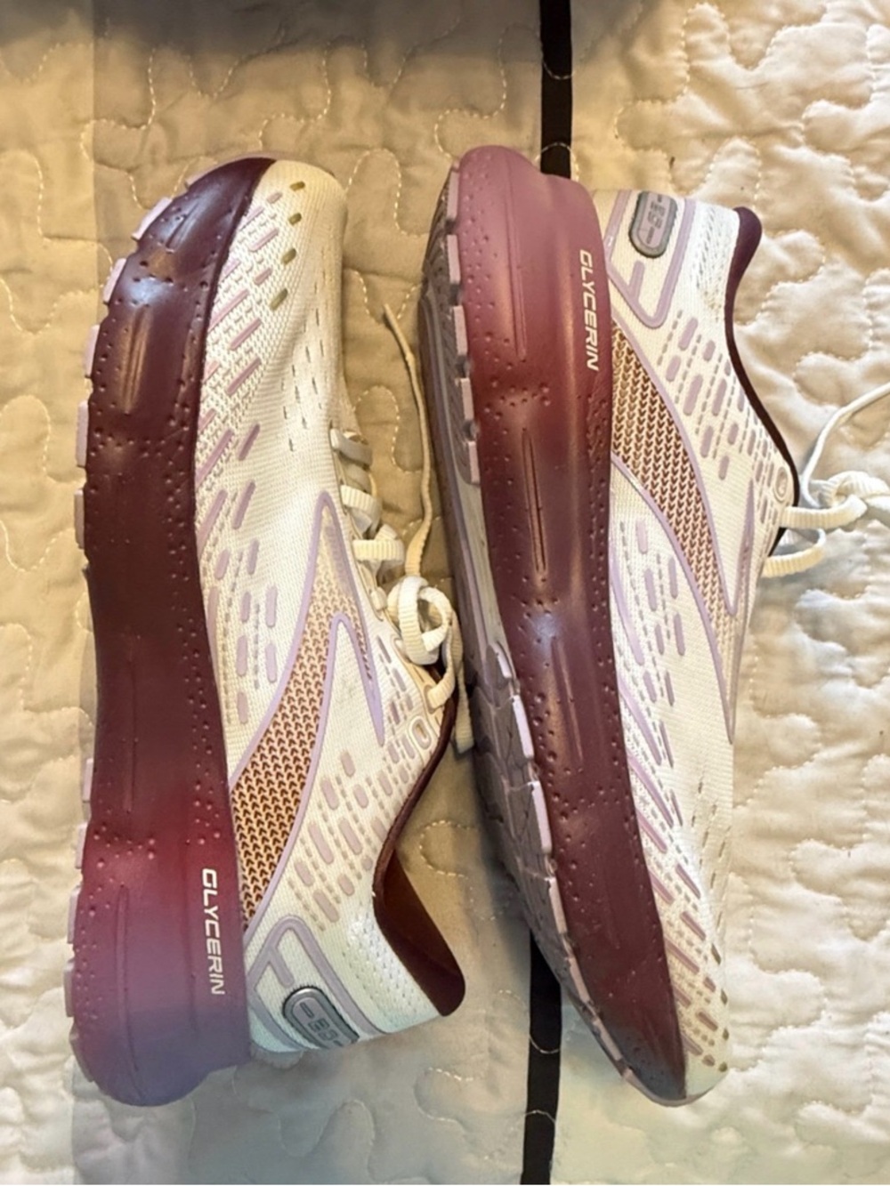 Excellent used women’s Brooks Glycerin size 9.5